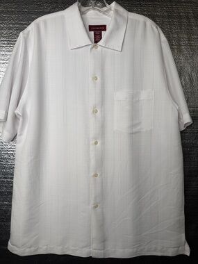 Covington Men's White Short-Sleeve Button-Down Shirt with Pocket